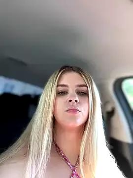 Love_Bri on StripChat