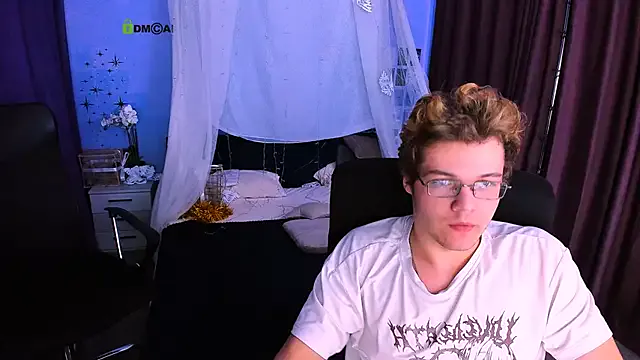 lucas_long_ on StripChat