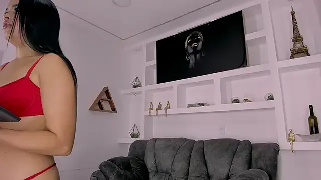 LunaVera21 — Freechat on StripChat