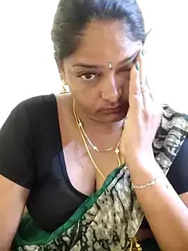 madavi123 on StripChat 