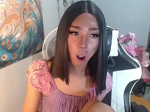 Makemefallinlove — Play with my toy