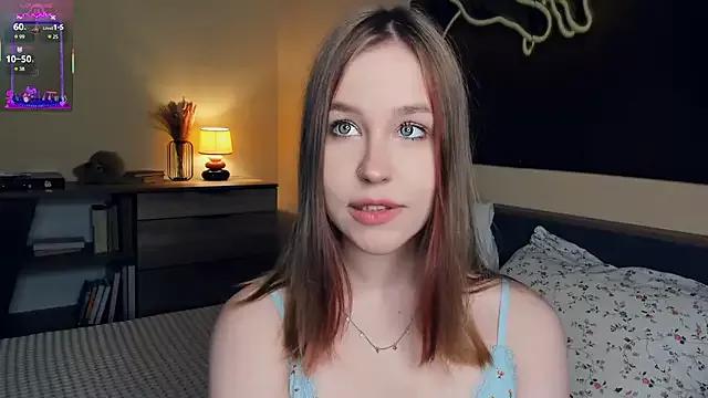 MaliaBourraine from StripChat