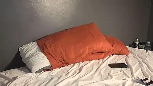 maskedboy1 from StripChat