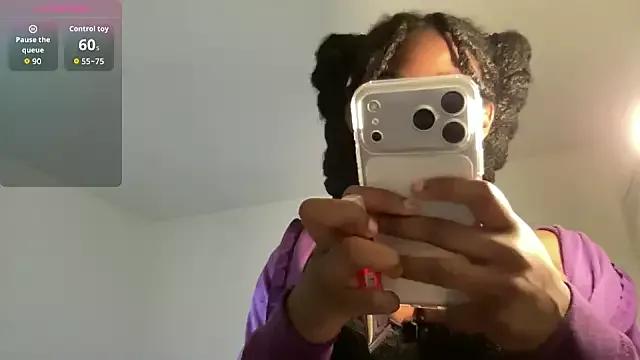 maskedgirl5005 on StripChat