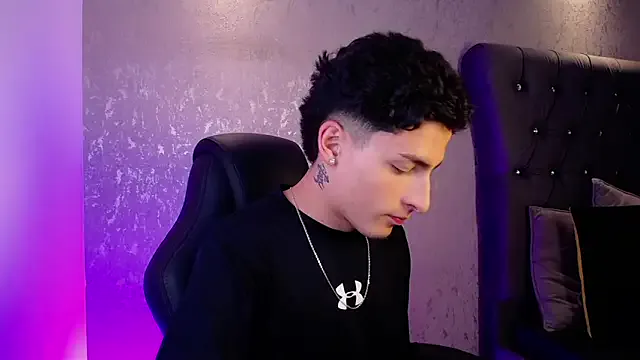 MateoMitchell on StripChat