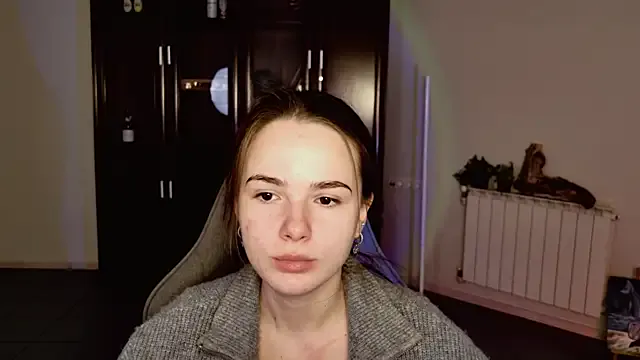 May_Bloom on StripChat