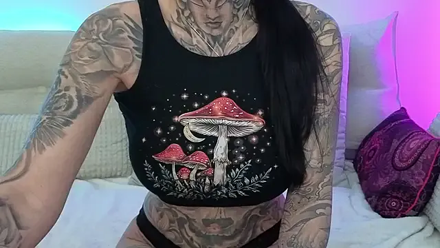 MeganWitch from StripChat