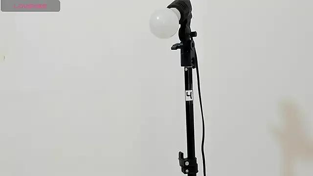 MissDiabla_ on StripChat 