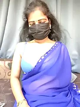 Misss-julli on StripChat 