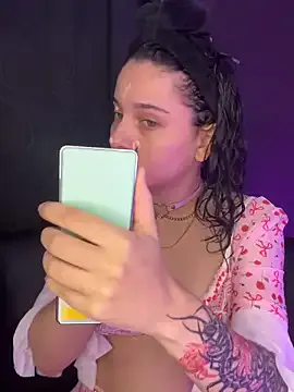 Missvalery from StripChat