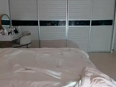 Miu1_girl on StripChat