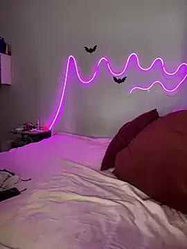 Mizztikaa on StripChat