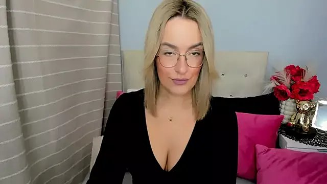 MollyFlowers on StripChat 