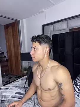 MR_MUSCLE on StripChat 