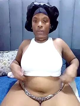 MrsMxx25 from StripChat