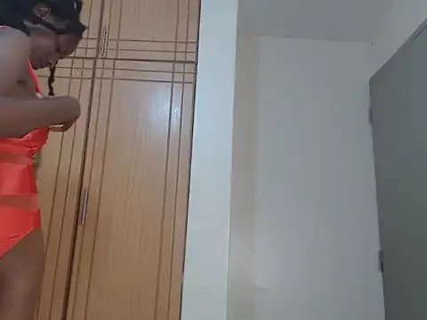 nanaswee on StripChat 