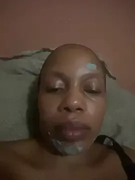 NAUGHTYSHALOTXX from StripChat