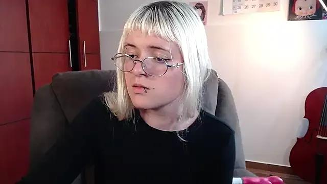 Freechat NEXT_DOOR_GIRL_ on StripChat