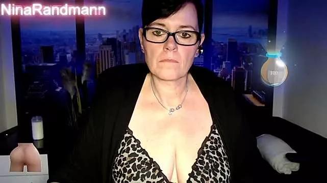 ninarandmann on StripChat 