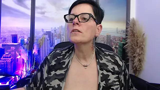 ninarandmann on StripChat 