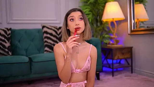 Freechat OdetteMason on StripChat