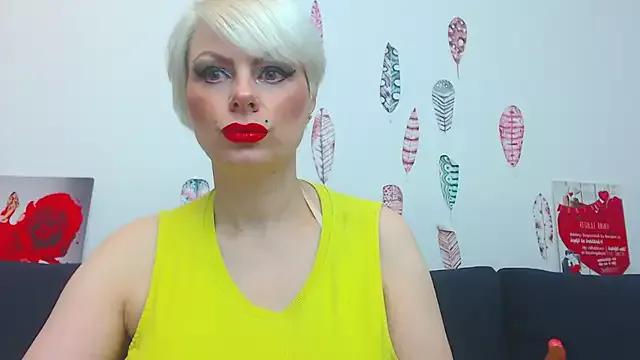 Playful_Goldie_ from StripChat