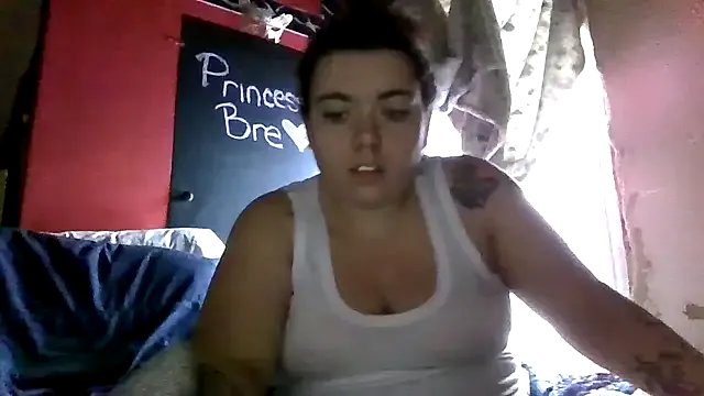 princessbr_013 — Take my top off