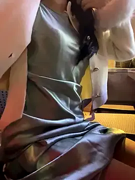 Queen-of-Love on StripChat