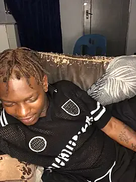 Redfucks333 on StripChat