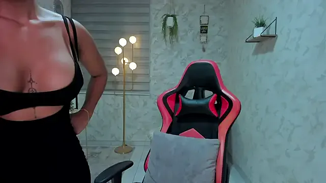 RenataReyes on StripChat