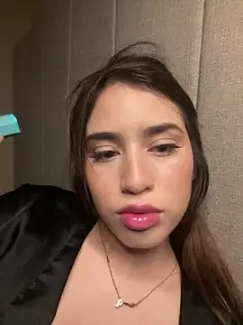 romyamo from StripChat