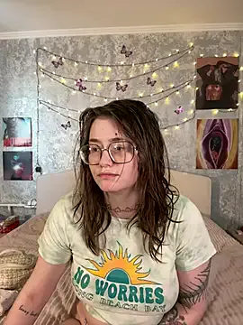 Sabrina_shells on StripChat