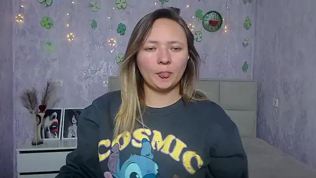SallyVerda on StripChat 