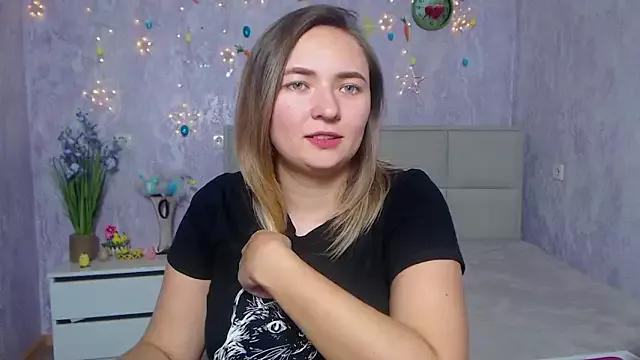 SallyVerda on StripChat 