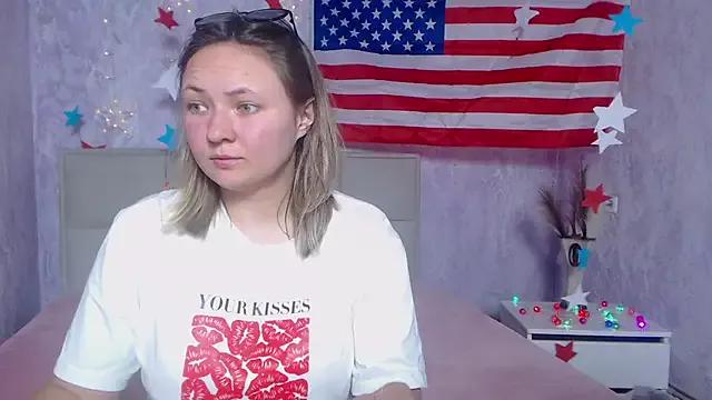 SallyVerda on StripChat 