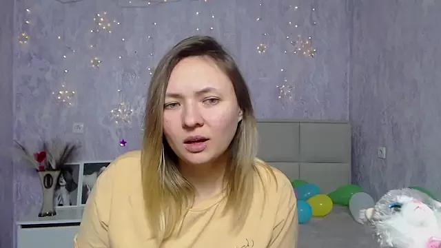 SallyVerda on StripChat 