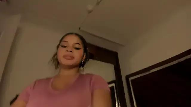 Samanntha_Rose on StripChat 