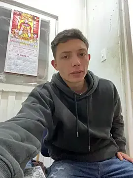 santiObrero from StripChat