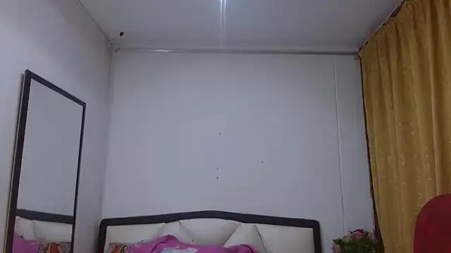 Sara_Marks on StripChat