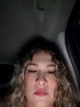 Sara_smiiith211 on StripChat 