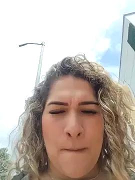 Sara_smiiith211 on StripChat 