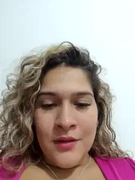 Sara_smiiith211 on StripChat 