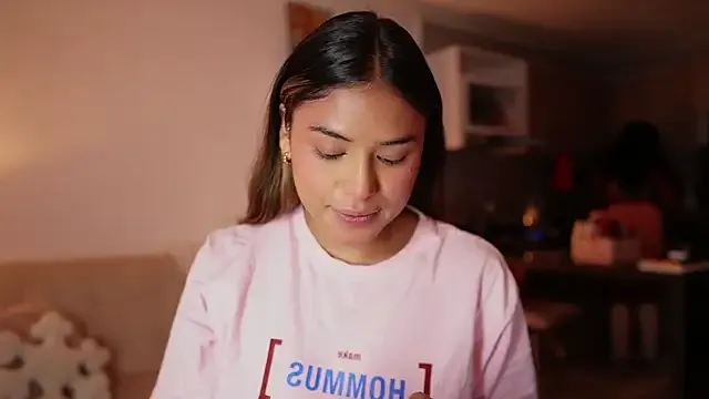 SaraParisi — Off top + Ice boobs 