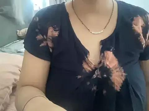 sassypooja on StripChat 