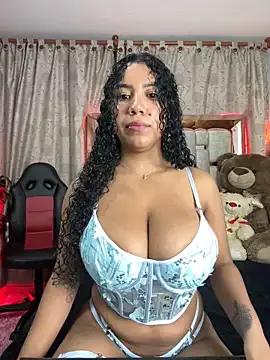 serena_willow on StripChat 
