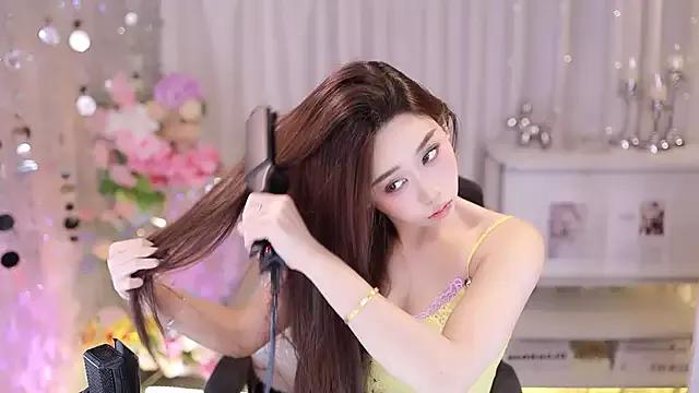 SleepArtist on StripChat 