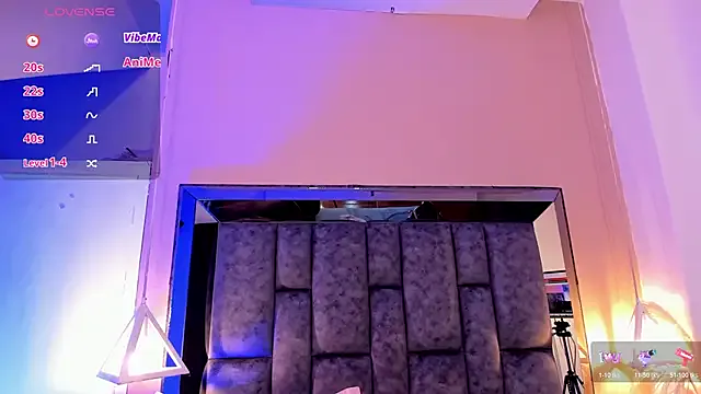 SofiRuiz_ on StripChat