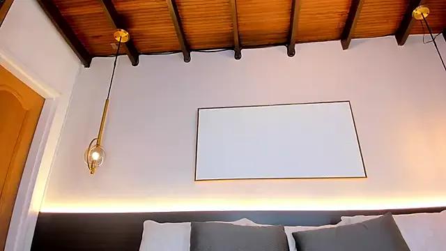 SolAvelar from StripChat