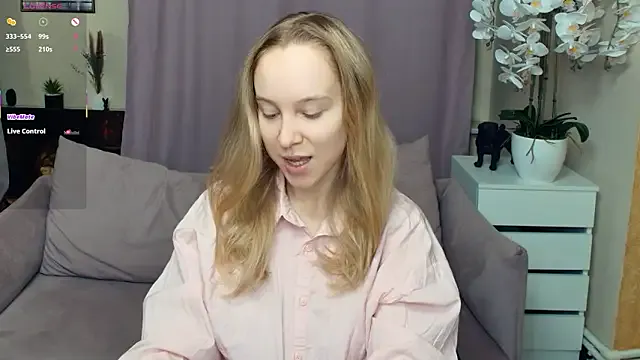 SoonMoor — Freechat on StripChat