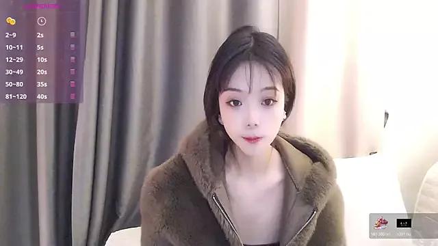 stella_lolio from StripChat